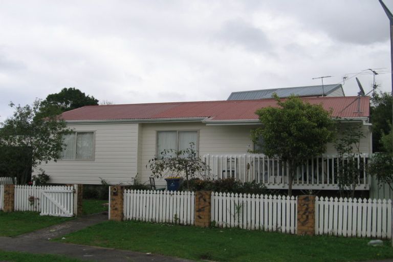 Photo of property in 14 Lacebark Court, Titirangi, Auckland, 0604