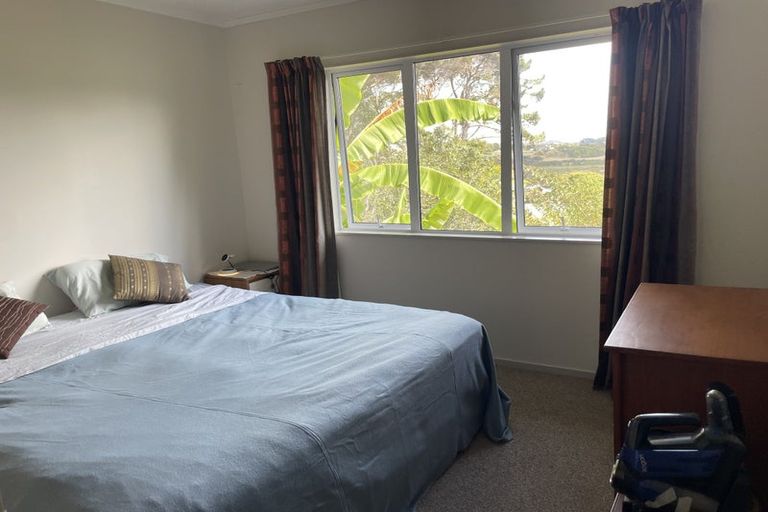 Photo of property in 24 Poplar Road, Stanmore Bay, Whangaparaoa, 0932