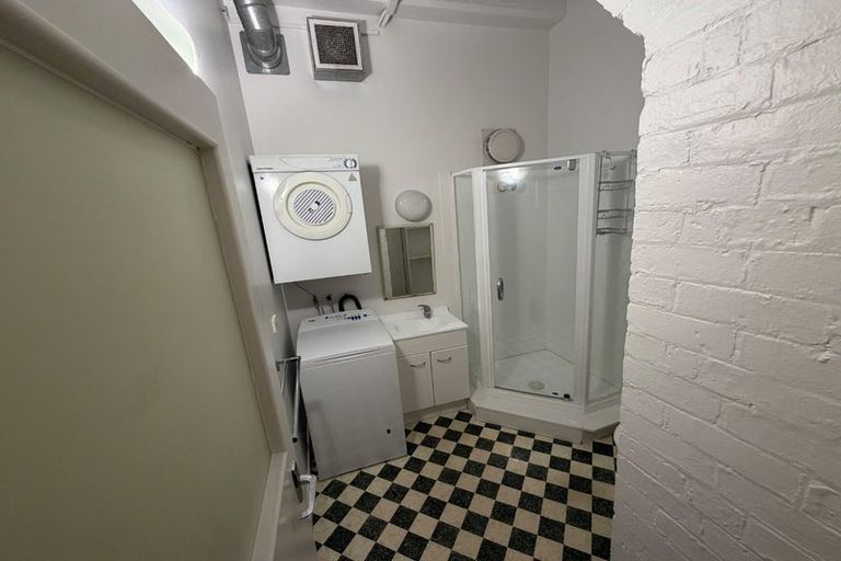 Photo of property in Aulsebrooks Apartments, 1/178 Wakefield Street, Te Aro, Wellington, 6011
