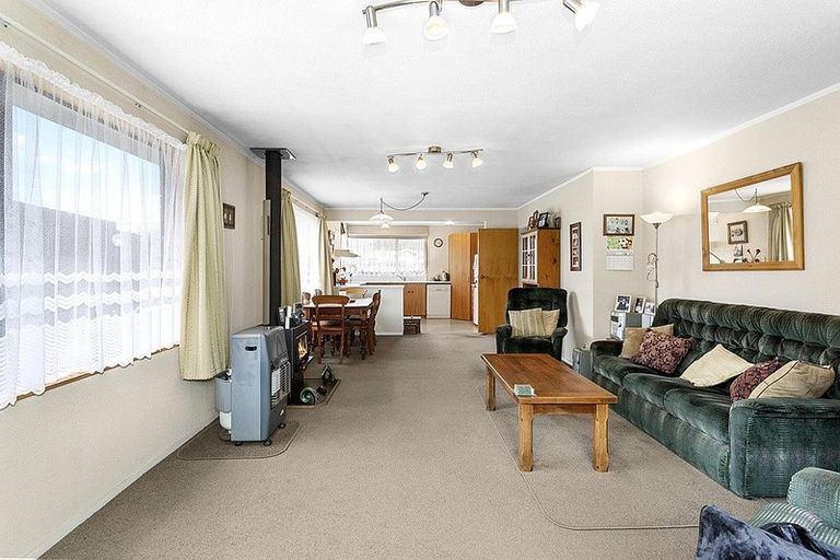 Photo of property in 66c Main Road, Titahi Bay, Porirua, 5022