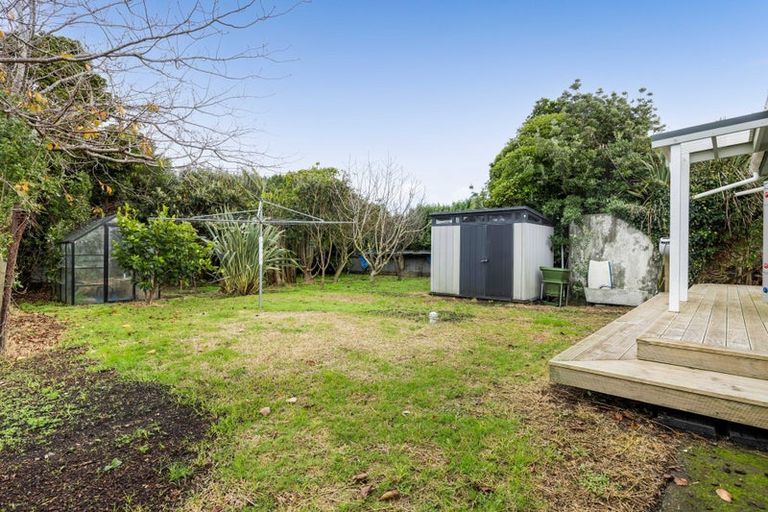 Photo of property in 5 Kepa Street, Ohawe, Hawera, 4671