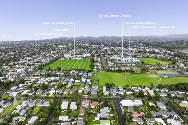 Photo of property in 128 Cobham Crescent, Kelston, Auckland, 0602