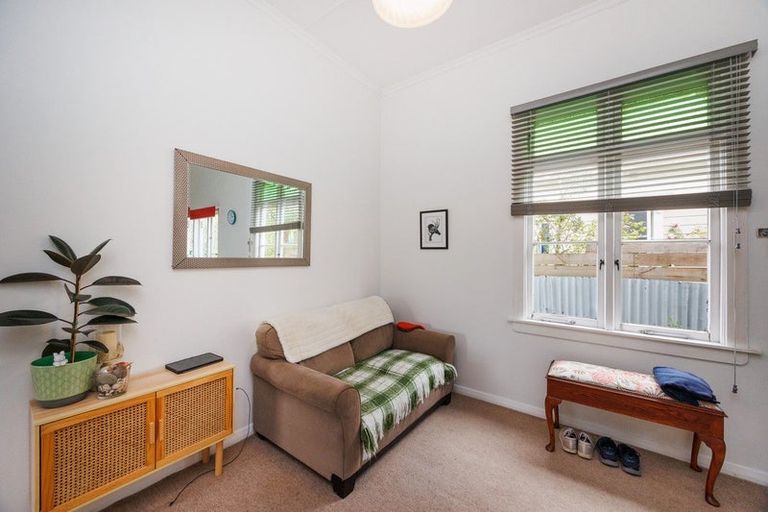 Photo of property in 30 Cuba Street, Marton, 4710