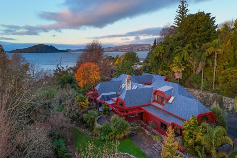 Photo of property in 20 Tupara Crescent, Kawaha Point, Rotorua, 3010