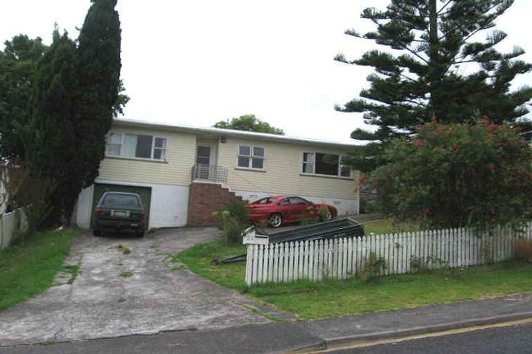 Photo of property in 21 Lanigan Street, Birkdale, Auckland, 0626
