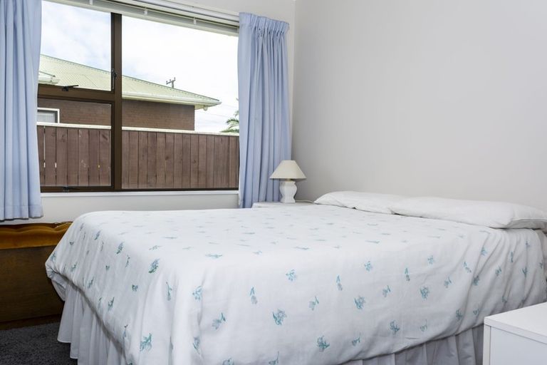 Photo of property in 5a Massey Street, Westown, New Plymouth, 4310