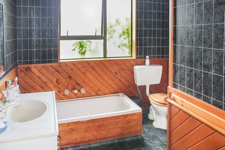 Photo of property in 2 Otanga Street, Dannevirke, 4930