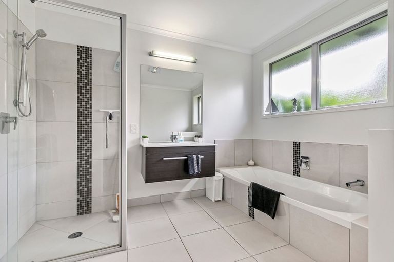 Photo of property in 29 Searle Drive, Patumahoe, Pukekohe, 2679