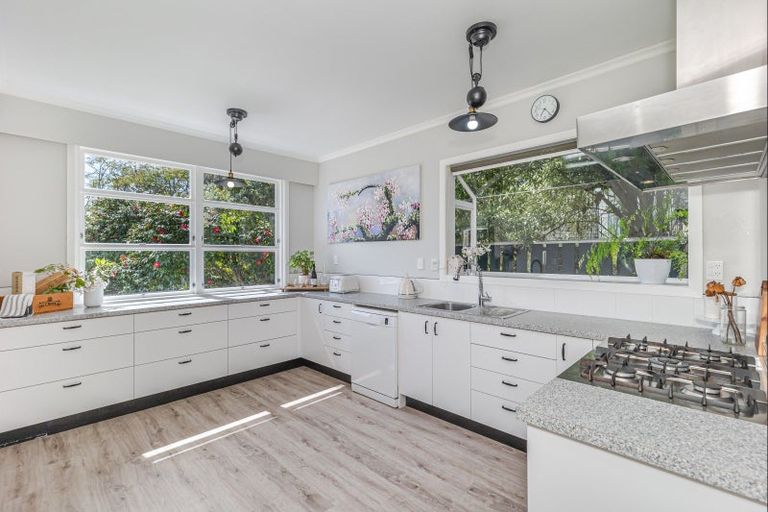 Photo of property in 35 Chester Street, Levin, 5510