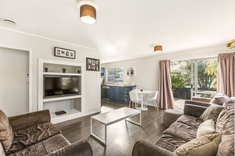 Photo of property in 1/60 Simon Ellice Drive, Bayview, Auckland, 0629