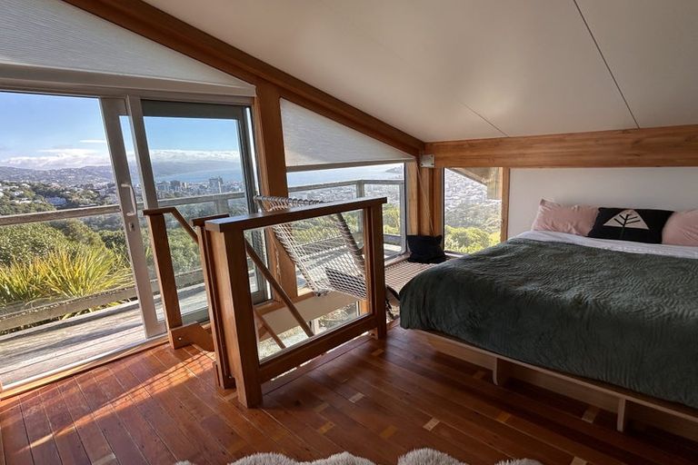 Photo of property in 1 Karepa Street, Brooklyn, Wellington, 6021
