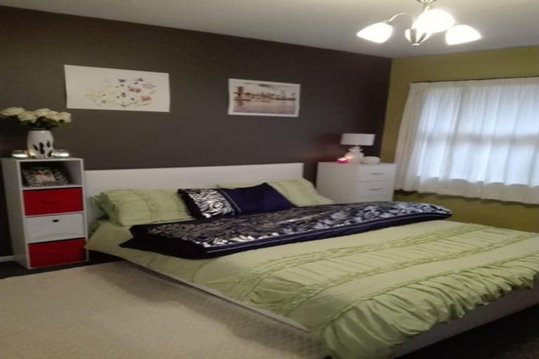 Photo of property in 2/4 Wadeley Road, Ilam, Christchurch, 8041