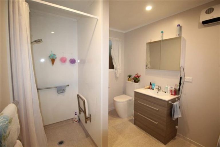 Photo of property in 2/38 Gordon Road, Mosgiel, 9024