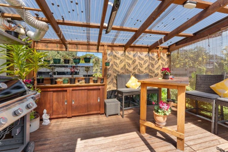 Photo of property in 13 Knights Grove, Otaki, 5512