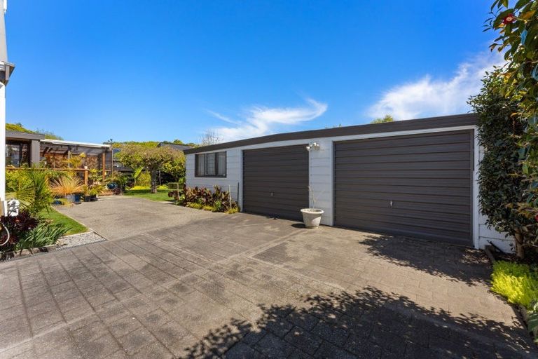 Photo of property in 13 Knights Grove, Otaki, 5512