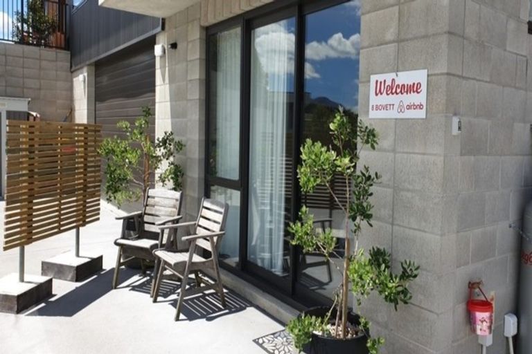 Photo of property in 8 Bovett Place, Wanaka, 9305