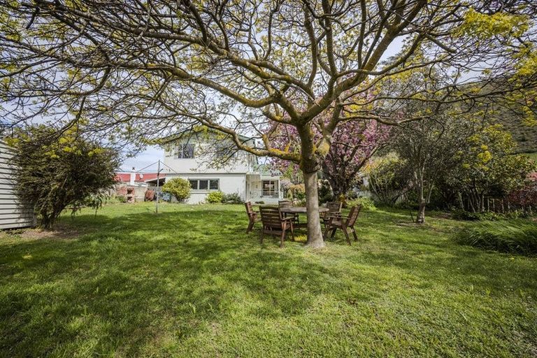 Photo of property in 10 Bowen Street, Kurow, 9435