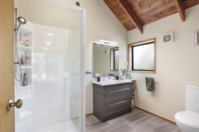 Photo of property in 40 Huia Road, Titirangi, Auckland, 0604