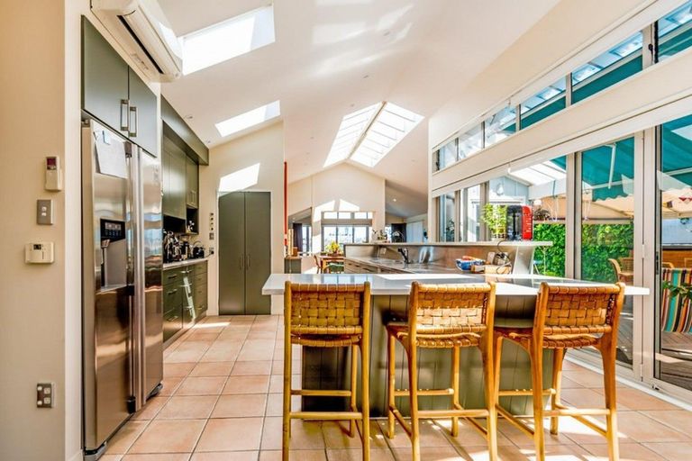 Photo of property in 43a Clarence Street, Devonport, Auckland, 0624