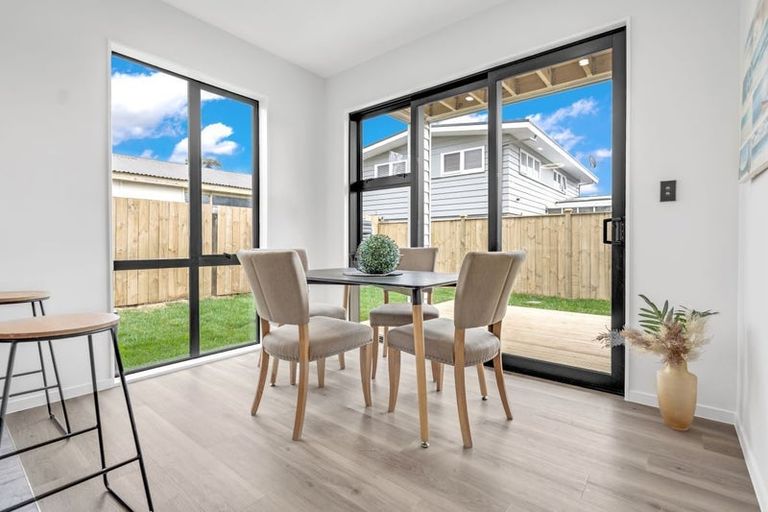 Photo of property in 54c Waimai Avenue, Weymouth, Auckland, 2103