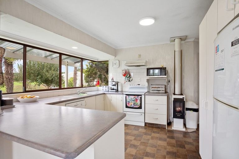 Photo of property in 268 Beach Road, Katikati, 3178
