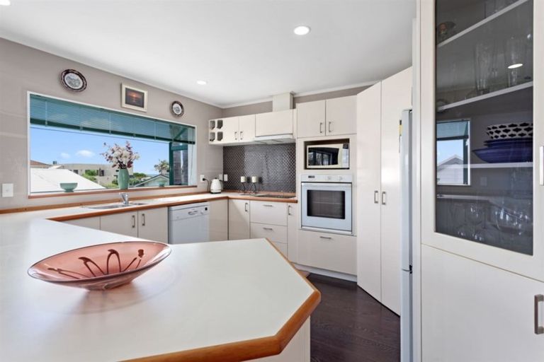 Photo of property in 96b Ocean Road, Ohope, 3121