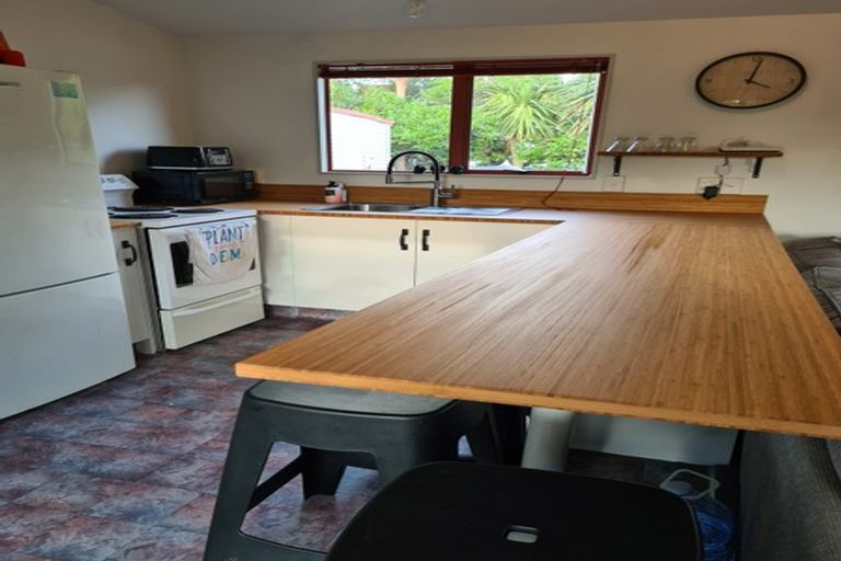 Photo of property in 17 Aru Street, Tangimoana, 4822