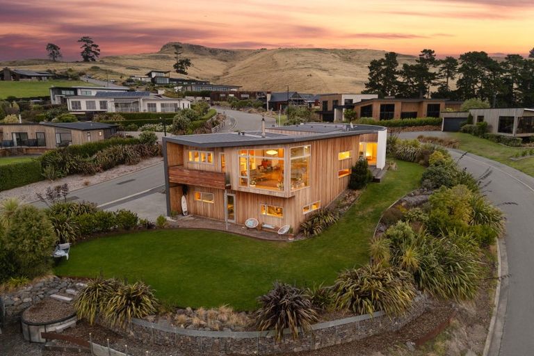 Photo of property in 187 Richmond Hill Road, Richmond Hill, Christchurch, 8081