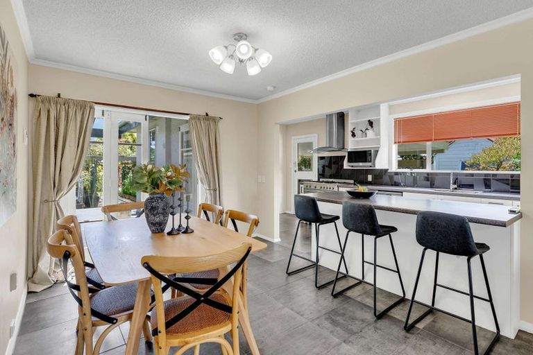 Photo of property in 130a Cook Street, West End, Palmerston North, 4410