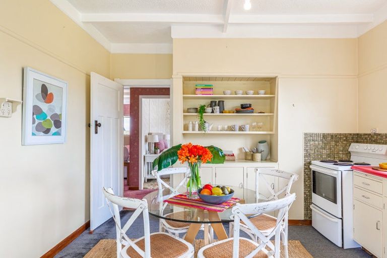 Photo of property in 22 Merani Street, Narrow Neck, Auckland, 0622