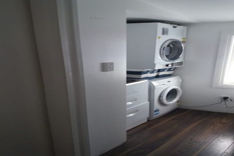 Photo of property in 2/40 Killarney Avenue, Torbay, Auckland, 0630