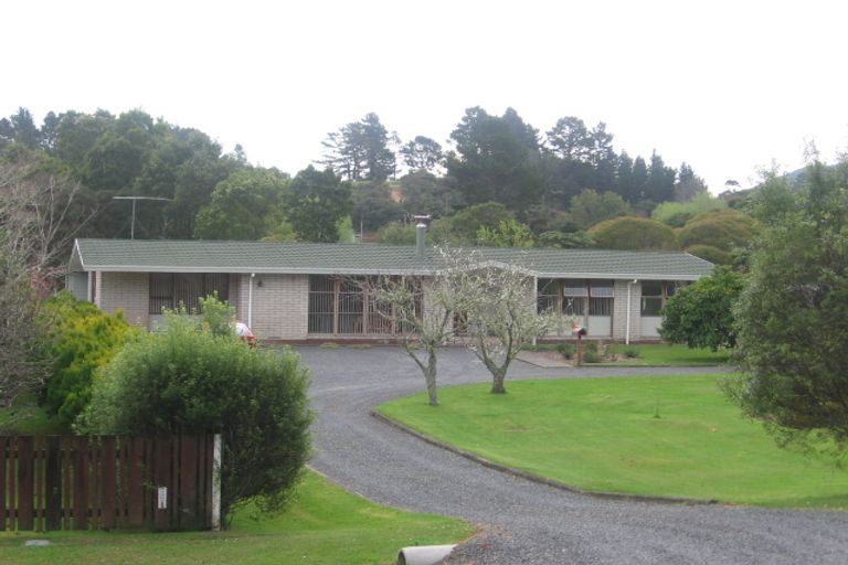 Photo of property in 145 Driving Creek Road, Coromandel, 3506
