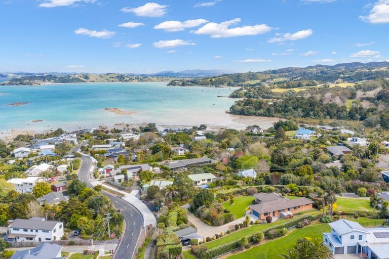 Photo of property in 4 Sunset Parade, Parua Bay, Whangarei, 0174