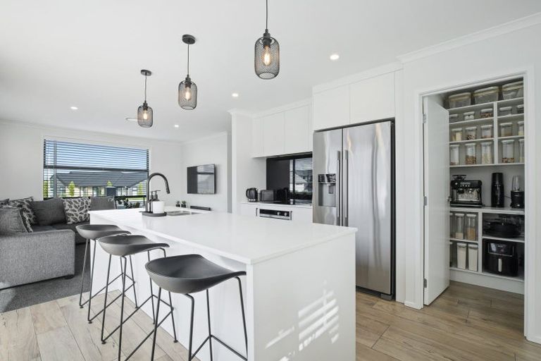 Photo of property in 13 Tabernacle Street, Karaka, 2124