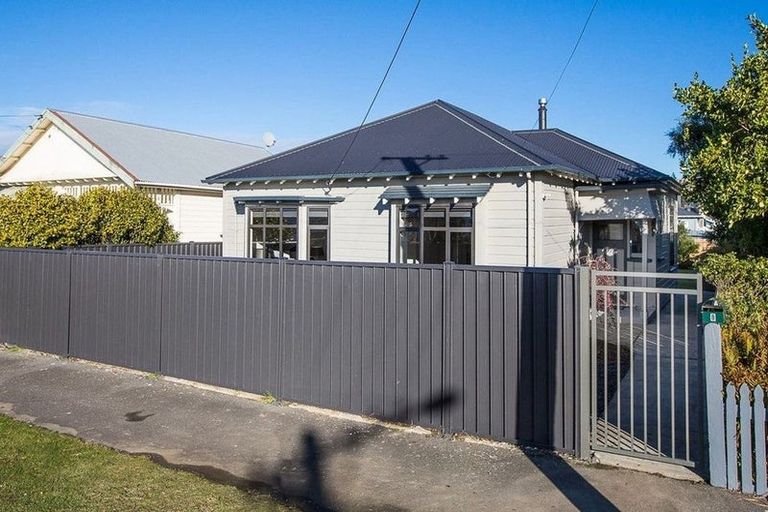 Photo of property in 8 Alma Street, Saint Kilda, Dunedin, 9012