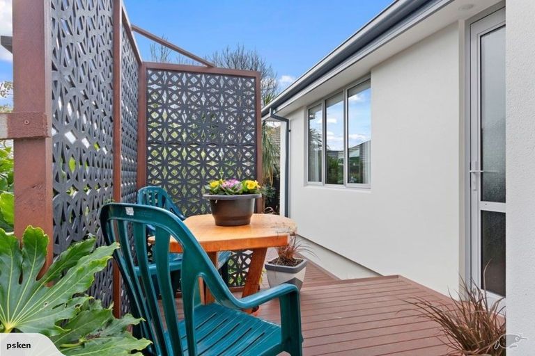 Photo of property in 429 Bower Avenue, Parklands, Christchurch, 8083