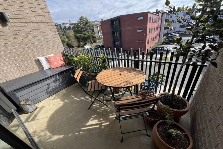 Photo of property in 202/2b Matatiki Street, Northcote, Auckland, 0627