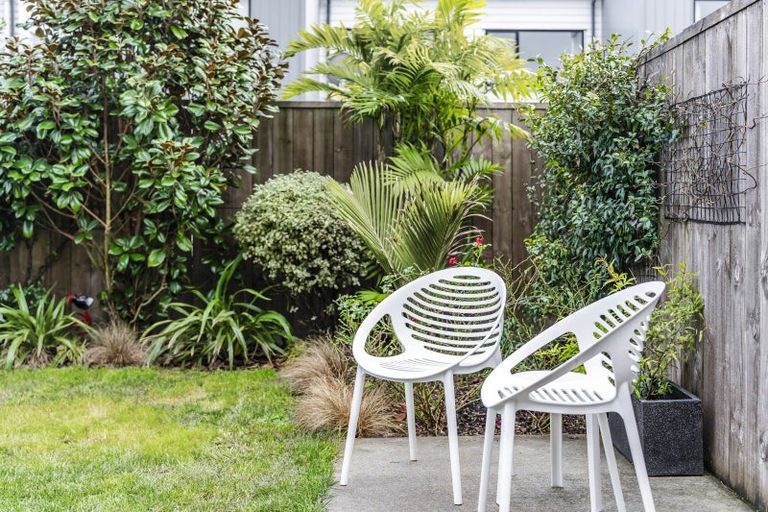 Photo of property in 13 Ian Morrison Road, Hobsonville, Auckland, 0616