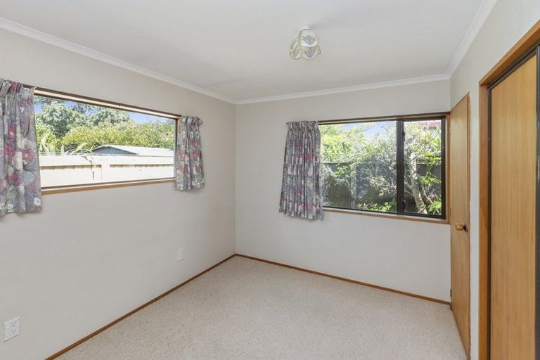 Photo of property in 2/39a Yardley Street, Avonhead, Christchurch, 8042