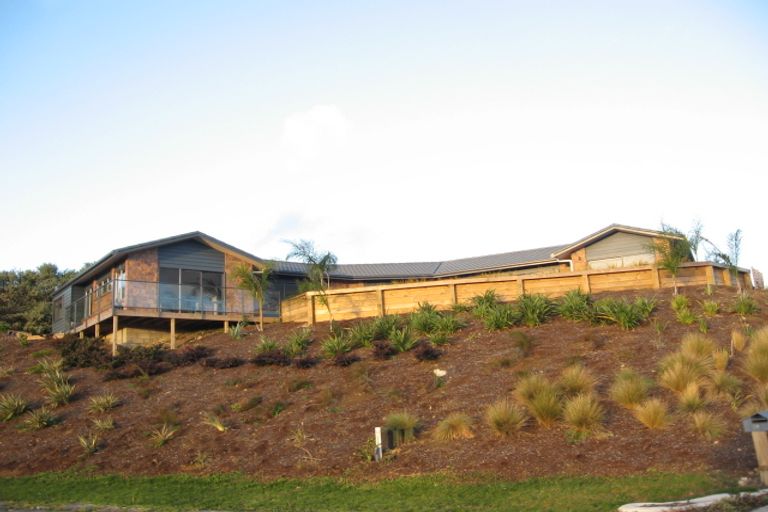 Photo of property in 35 Rarere Terrace, Kerikeri, 0230