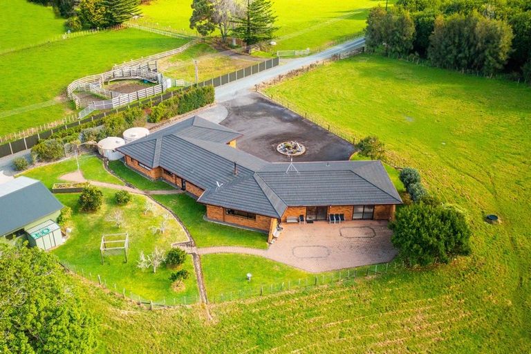 Photo of property in 220 Ngunguru Road, Glenbervie, Whangarei, 0173