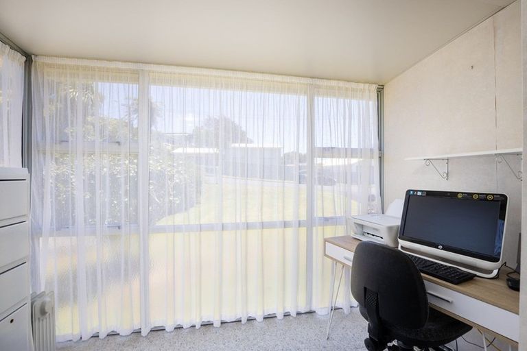 Photo of property in 8 Raniera Street, Glen Avon, New Plymouth, 4312