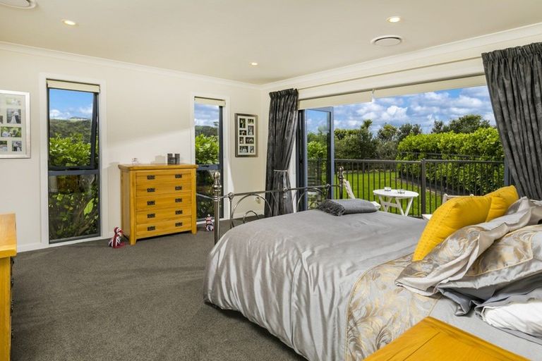 Photo of property in 113a Constable Road, Muriwai, Waimauku, 0881