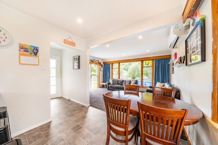 Photo of property in 36 Horoeka Street, Stokes Valley, Lower Hutt, 5019