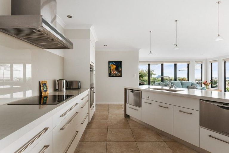 Photo of property in 20 Holyoake Terrace, Omokoroa, 3114