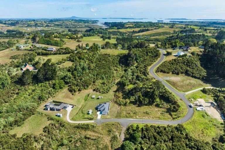 Photo of property in 101 Trig Road, Whitford, 2571