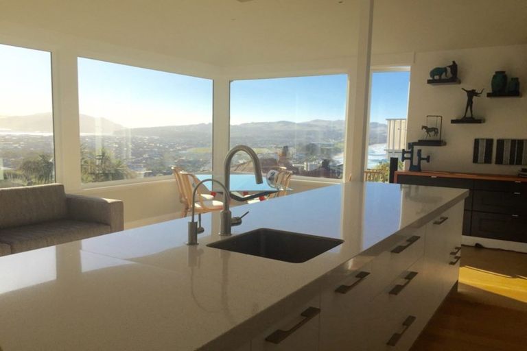 Photo of property in 114 Cliffs Road, Saint Clair, Dunedin, 9012