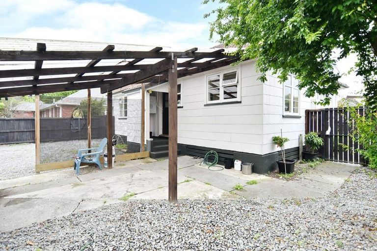 Photo of property in 54 Rowcliffe Crescent, Avonside, Christchurch, 8061