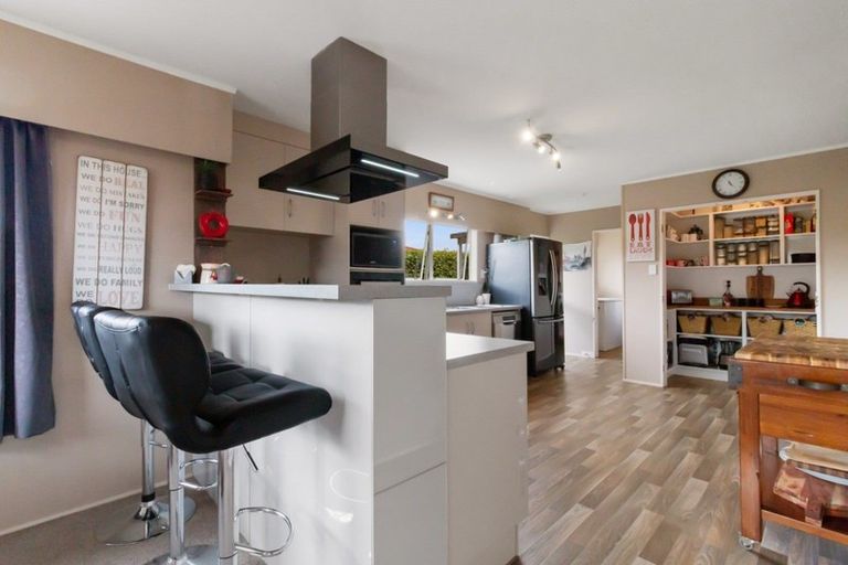 Photo of property in 2 Fencourt Crescent, Katikati, 3129