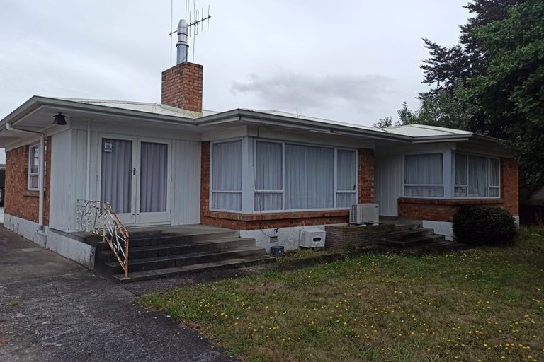 Photo of property in 25 Rutherford Street, Chedworth, Hamilton, 3210